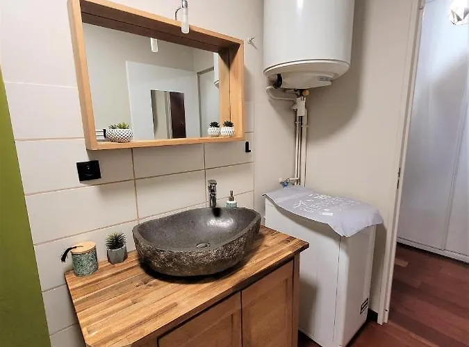 Nid Douillet Plein De Charme Avec Parking Gratuit